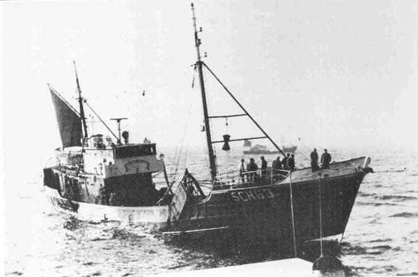 Mijn 10de schip in 1962-63: SCH 63, de ADRIANA JOHANNA: Klik op de foto voor informatie en een vergroting