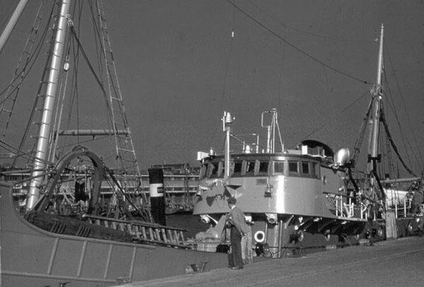 Mijn 11de schip in 1963: IJM 34, de ALLAN WATER : Klik op de foto voor informatie en een vergroting