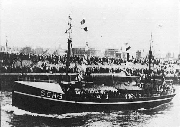 Mijn 14de schip in 1965: SCH 9, de PRINSES CHRISTINA: Klik op de foto voor informatie en een vergroting