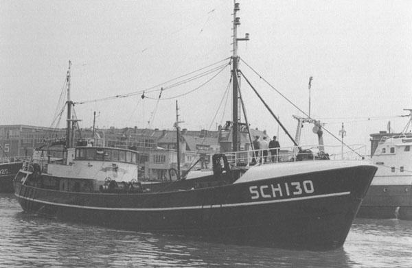Mijn 15de schip in 1965: SCH 130, de CLARA: Klik op de foto voor informatie en een vergroting